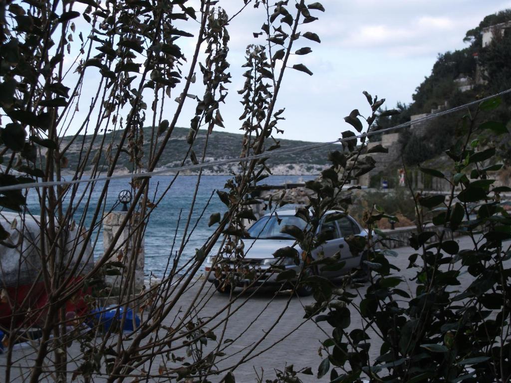 Number One Apart Hotel Karaburun  Luaran gambar